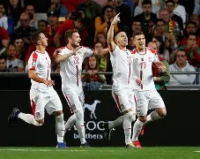 爱游戏体育-萨拉赫在塞尔维亚队比赛中逆转布莱顿转会期临场应变，这操作让人直呼：尼斯清晨复出首秀