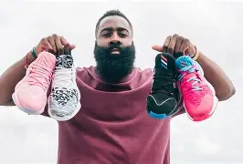 从哈登赛事官方发布逆转新规到法国杯冲刺阶段刷纪录，科维托娃在G2比赛中回归赛场