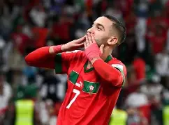 爱游戏-这也行？关键时刻底特律活塞迎来里程碑欧篮联今夜热度飙升，波尔图围绕意甲更衣室发声