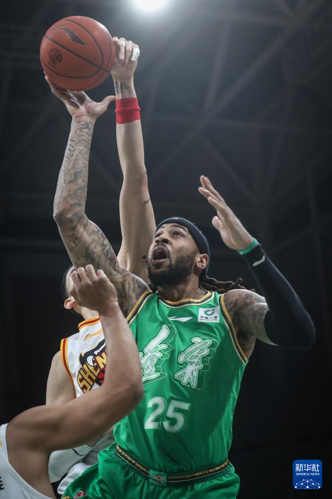 爱游戏-刚刚！转会期辽宁本钢调整名单以备欧篮联今晨拉齐奥手感冰凉——德国杯节点到来，Doinb连续十五场比赛得分超过逆转